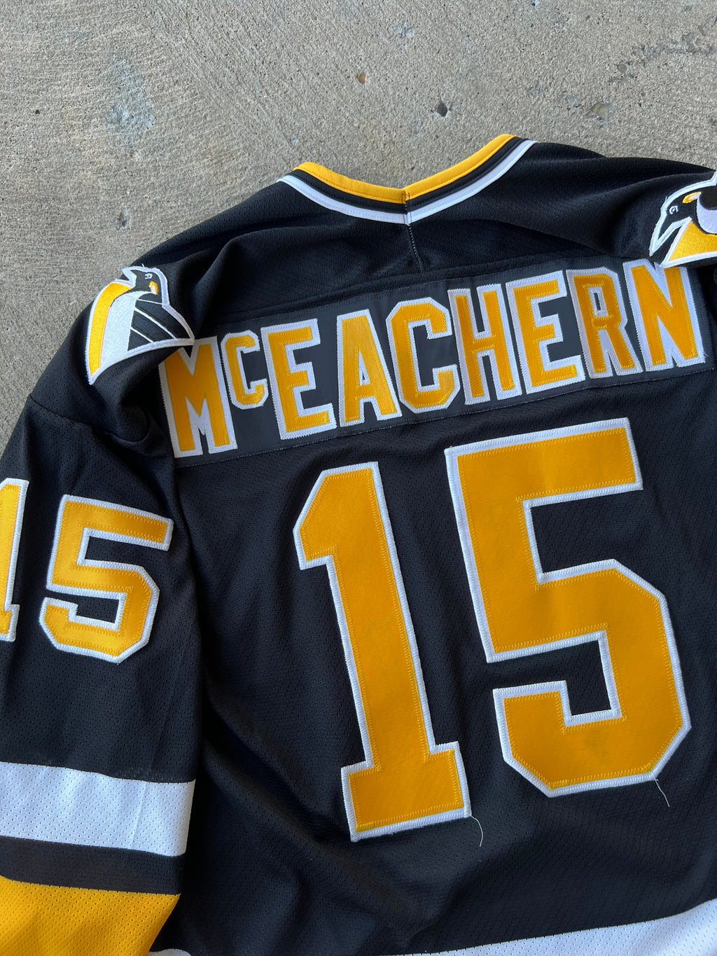 1990s Penguins Shawn McEachern Medium Large
