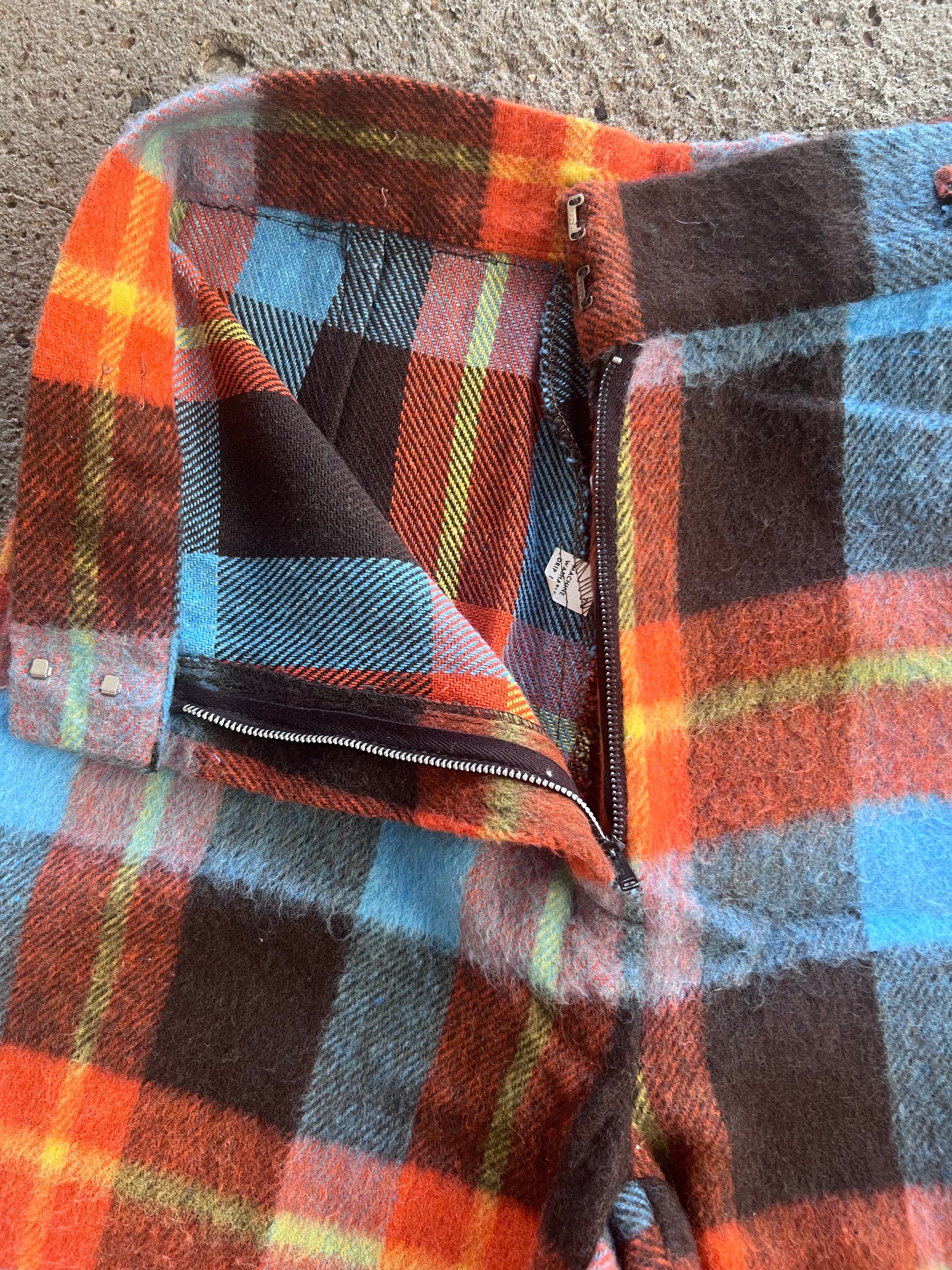 1970s Plaid Flare Pants 26x30