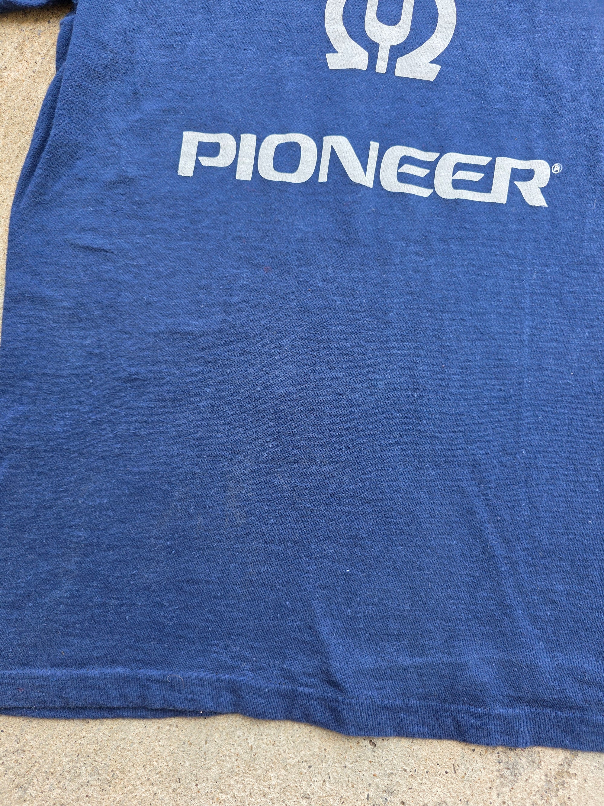 1970s Pats Stereo Center Car Stereo Pioneer Shirt Medium