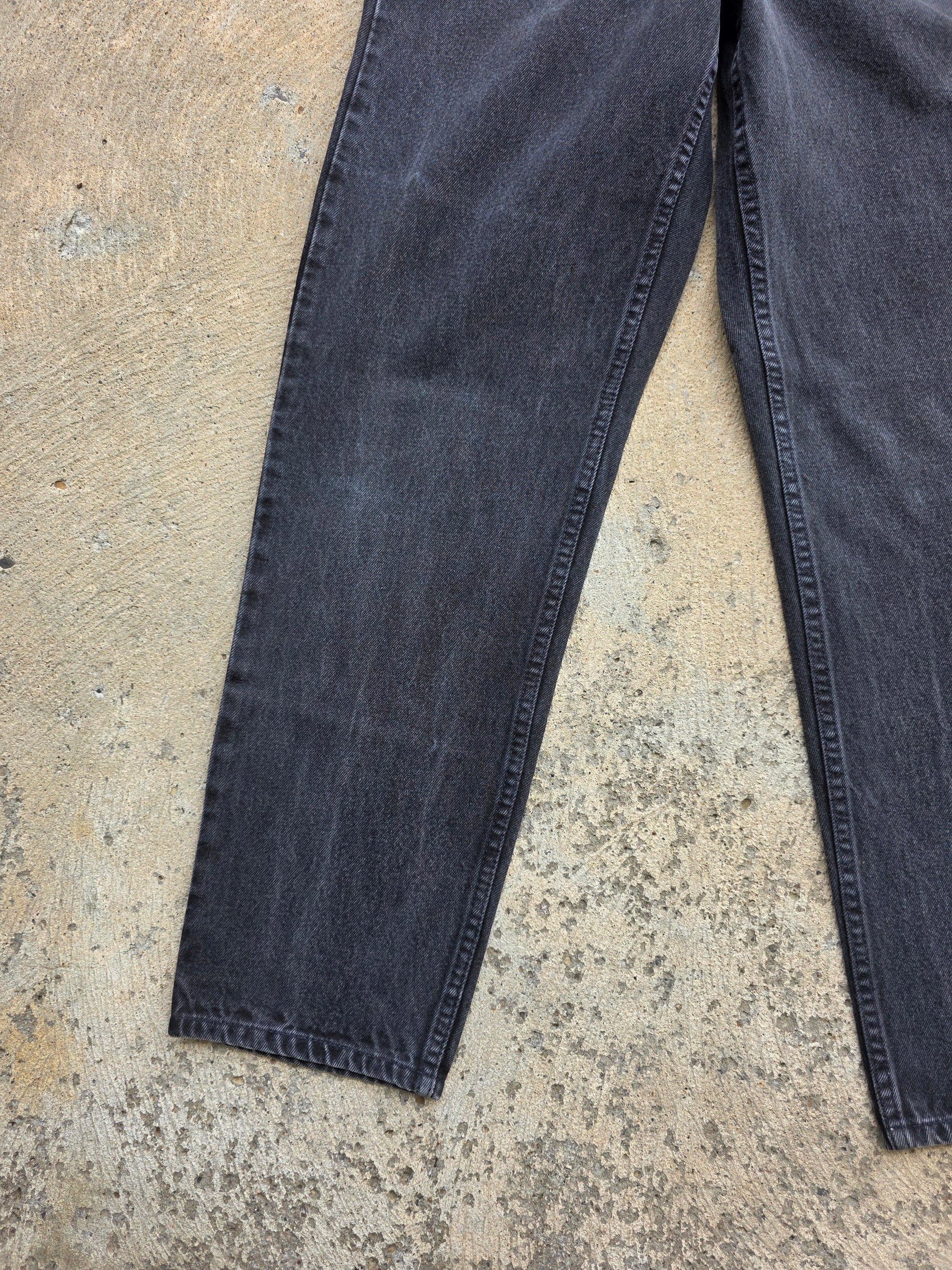 1990s Levis 550 30x30 Black Relaxed Fit Tapered Leg