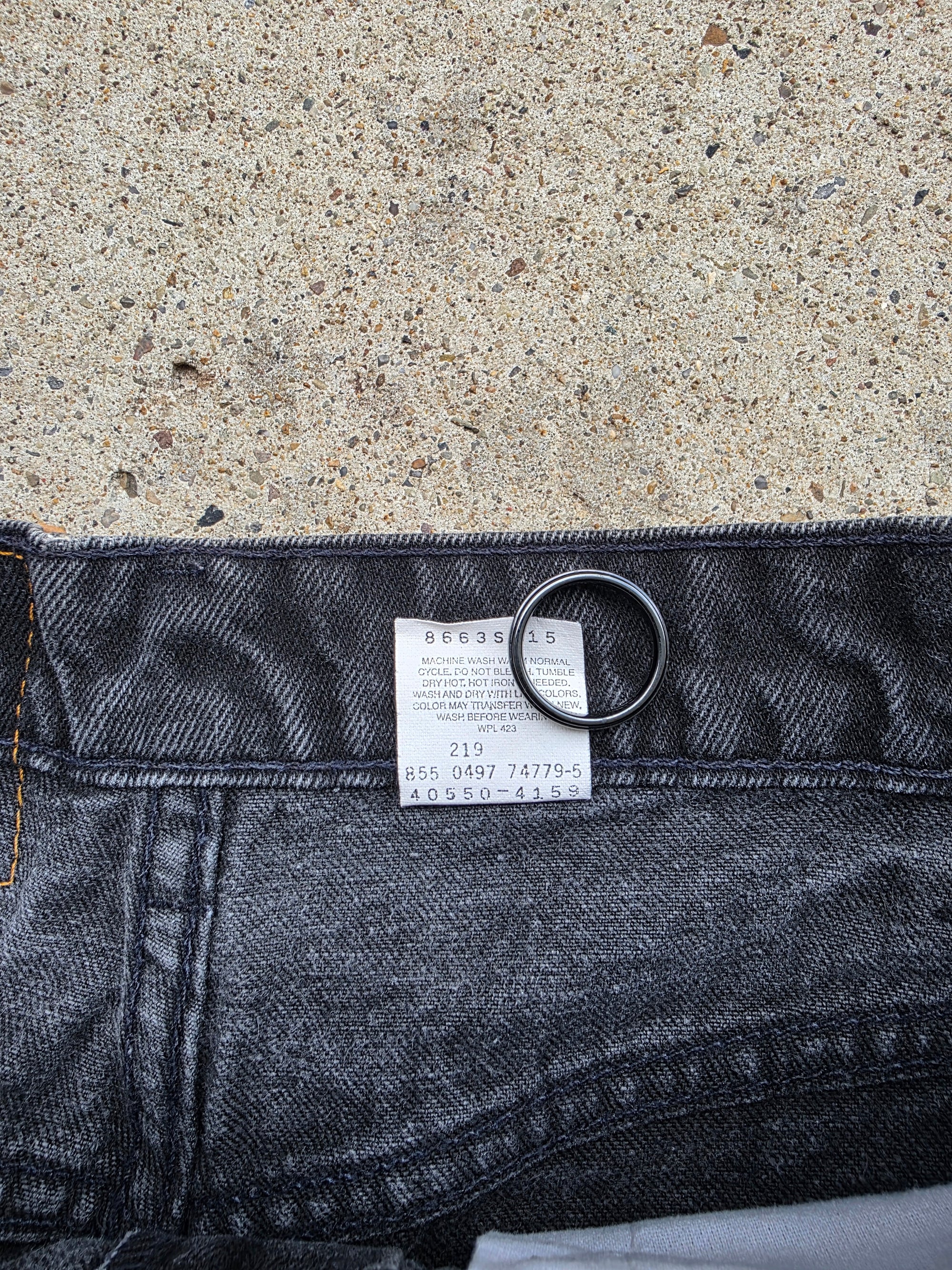 1990s Levis 550 30x30 Black Relaxed Fit Tapered Leg