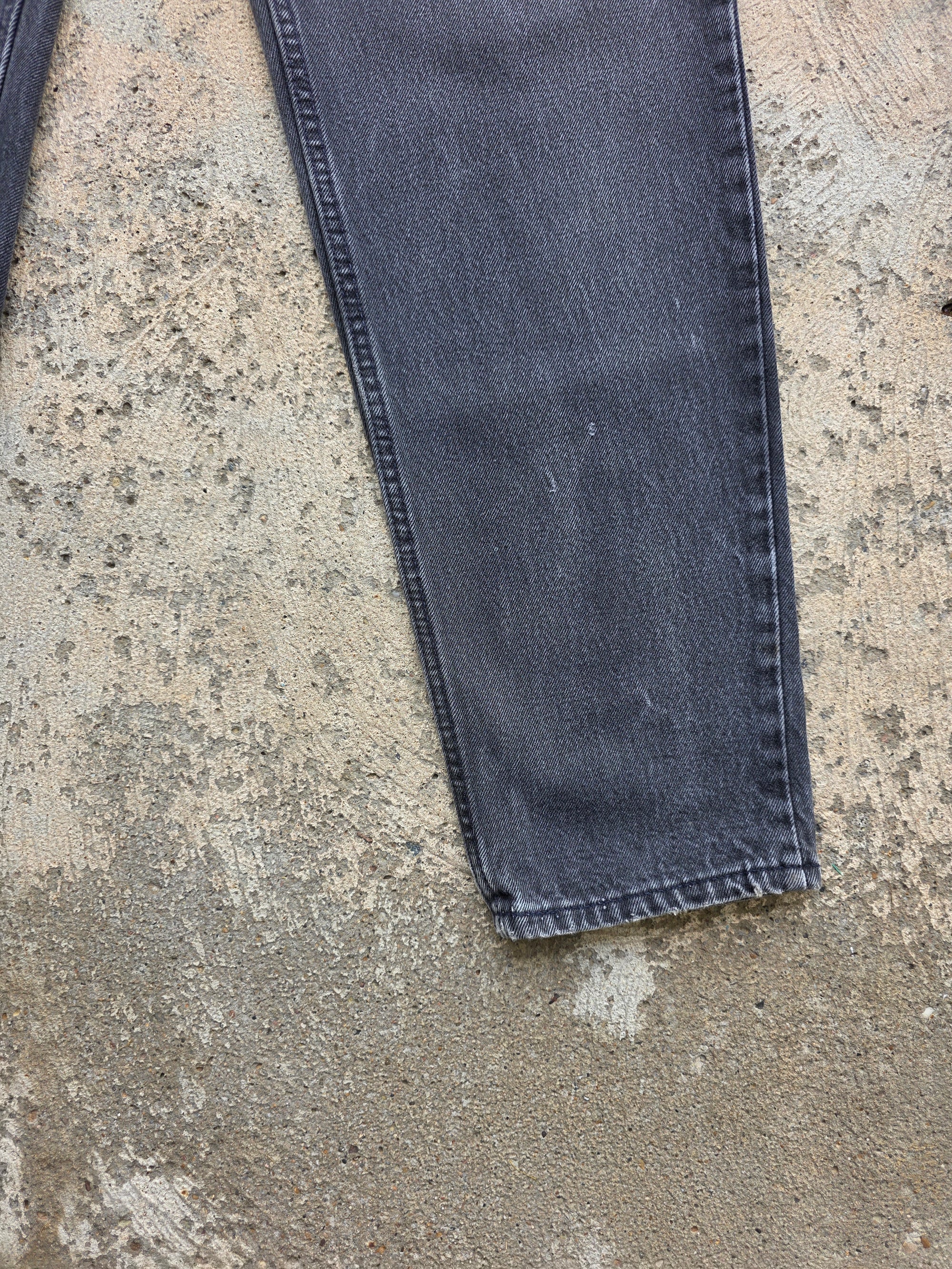 1990s Levis 550 Relaxed Fit Tapered Leg 34x34