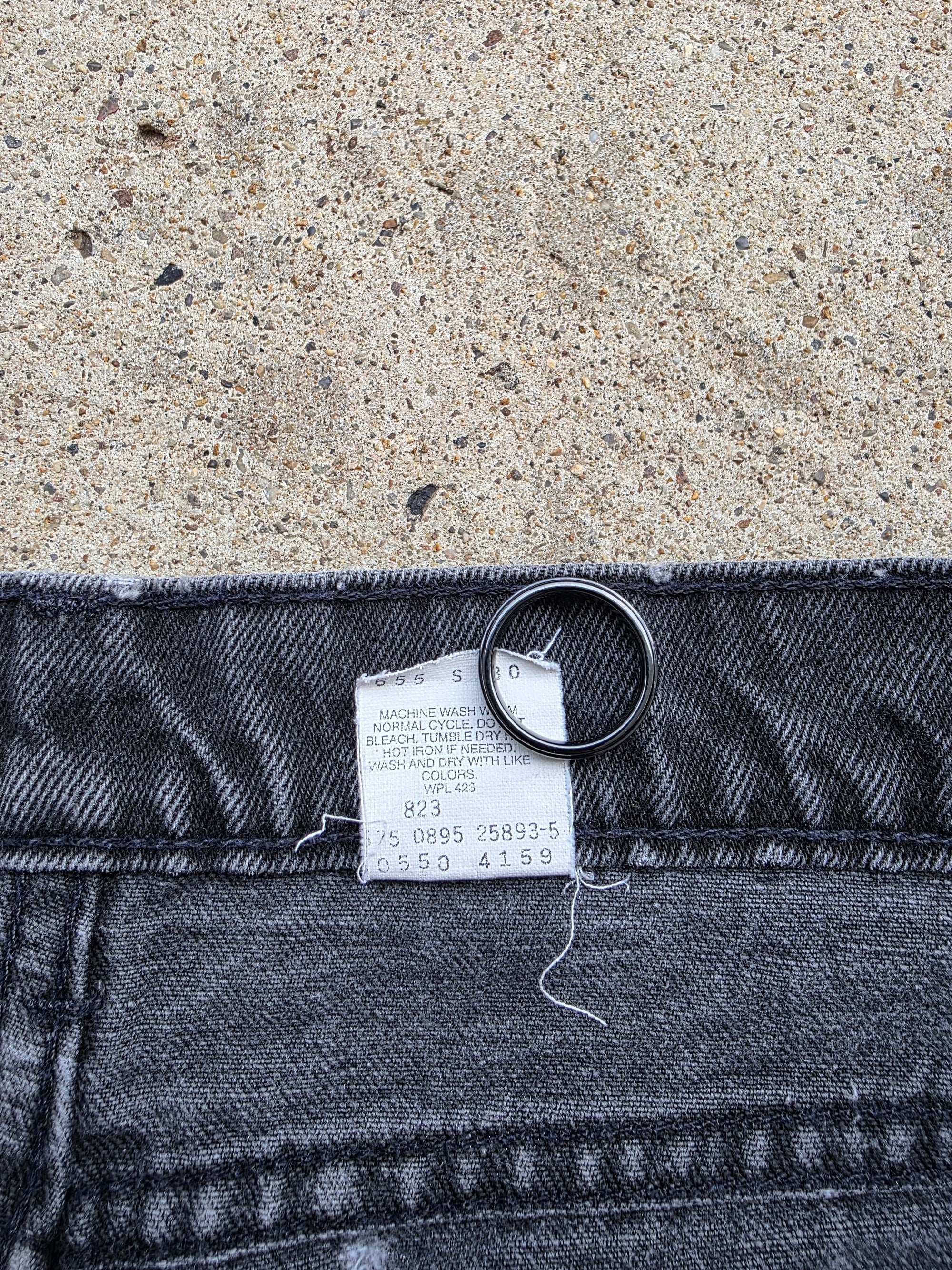 1990s Levis 550 Relaxed Fit Tapered Leg 34x34