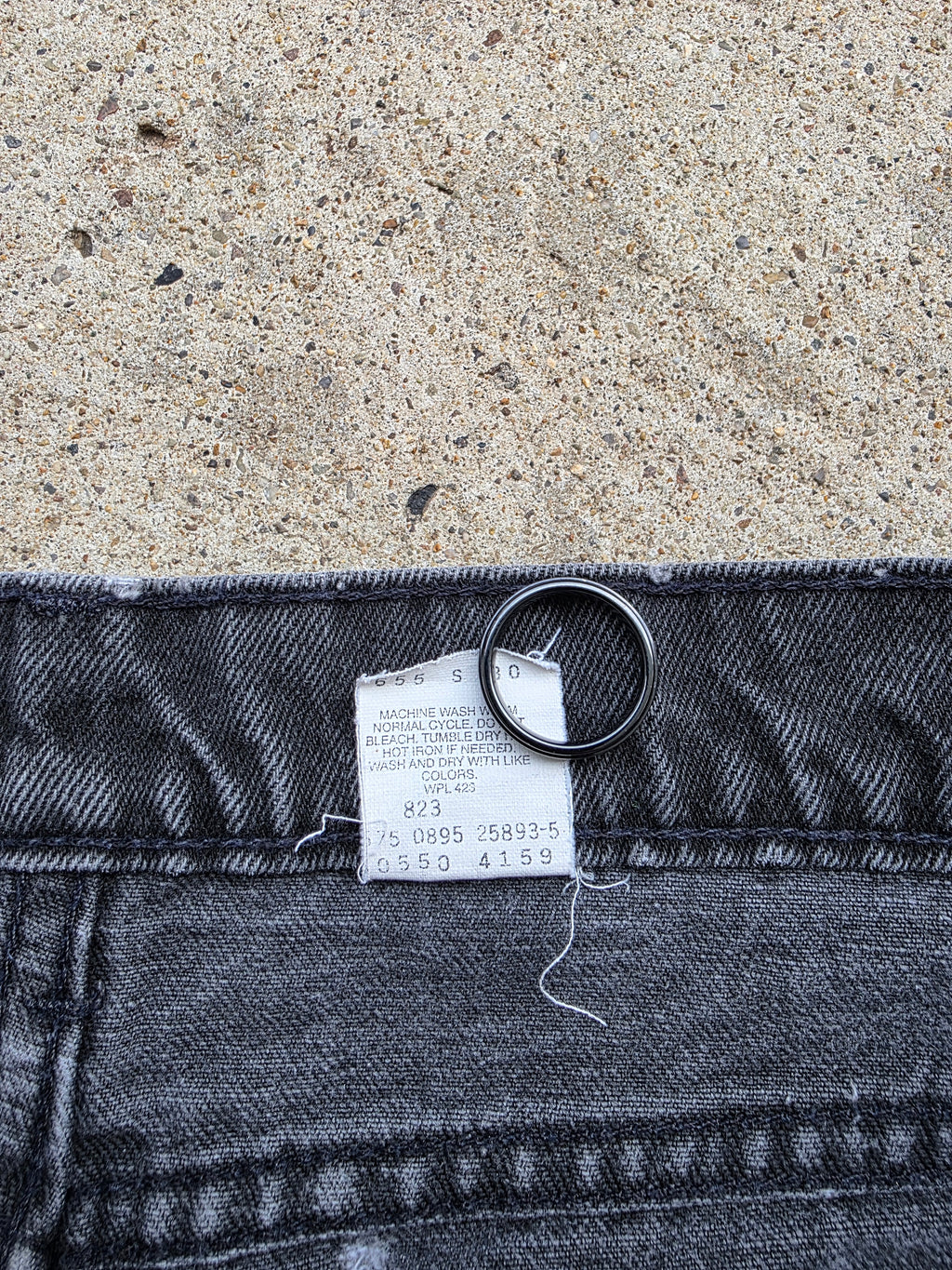 1990s Levis 550 Relaxed Fit Tapered Leg 34x34