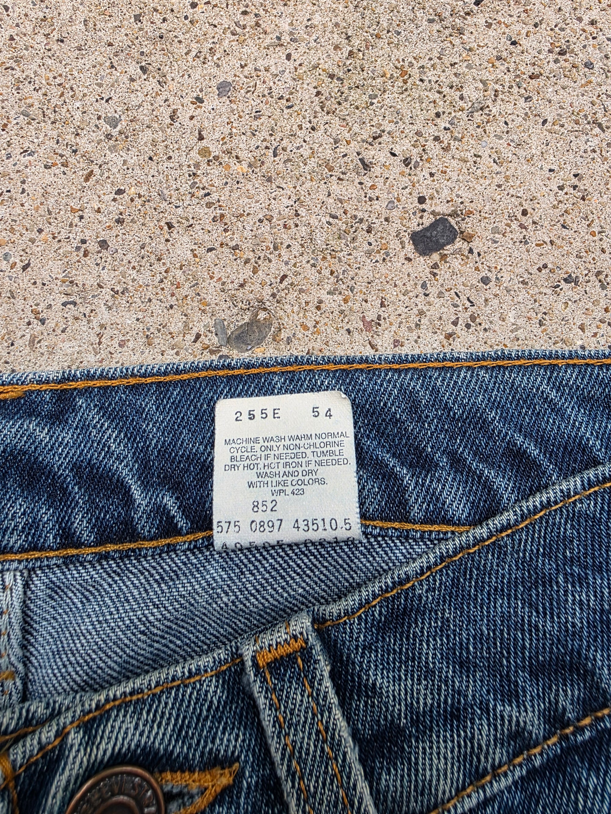 1990s Levis 505 Regular Fit Straight Leg 31x32 Orange Tab