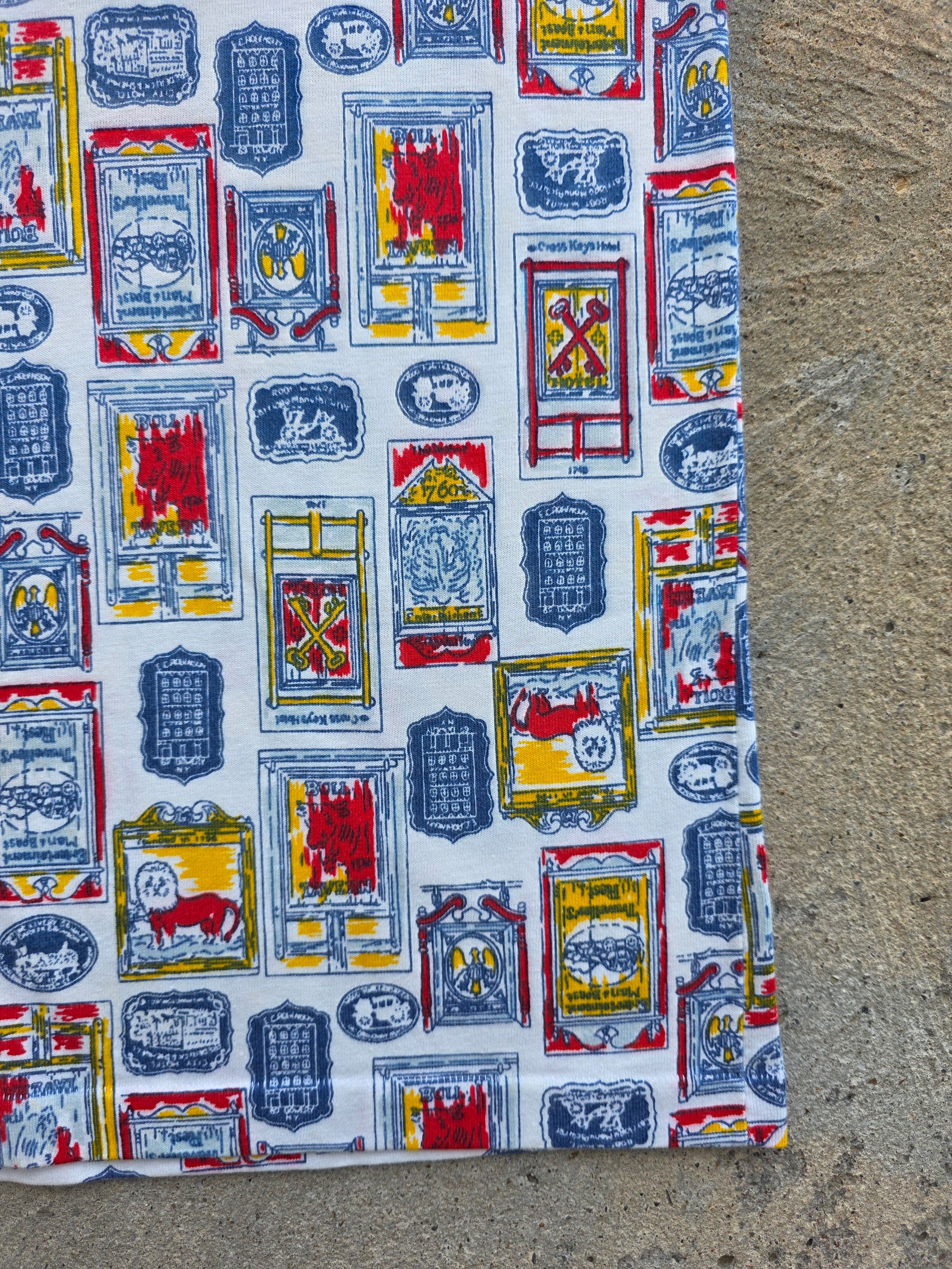 1970s Munsingwear Novelty Print Shirt Large
