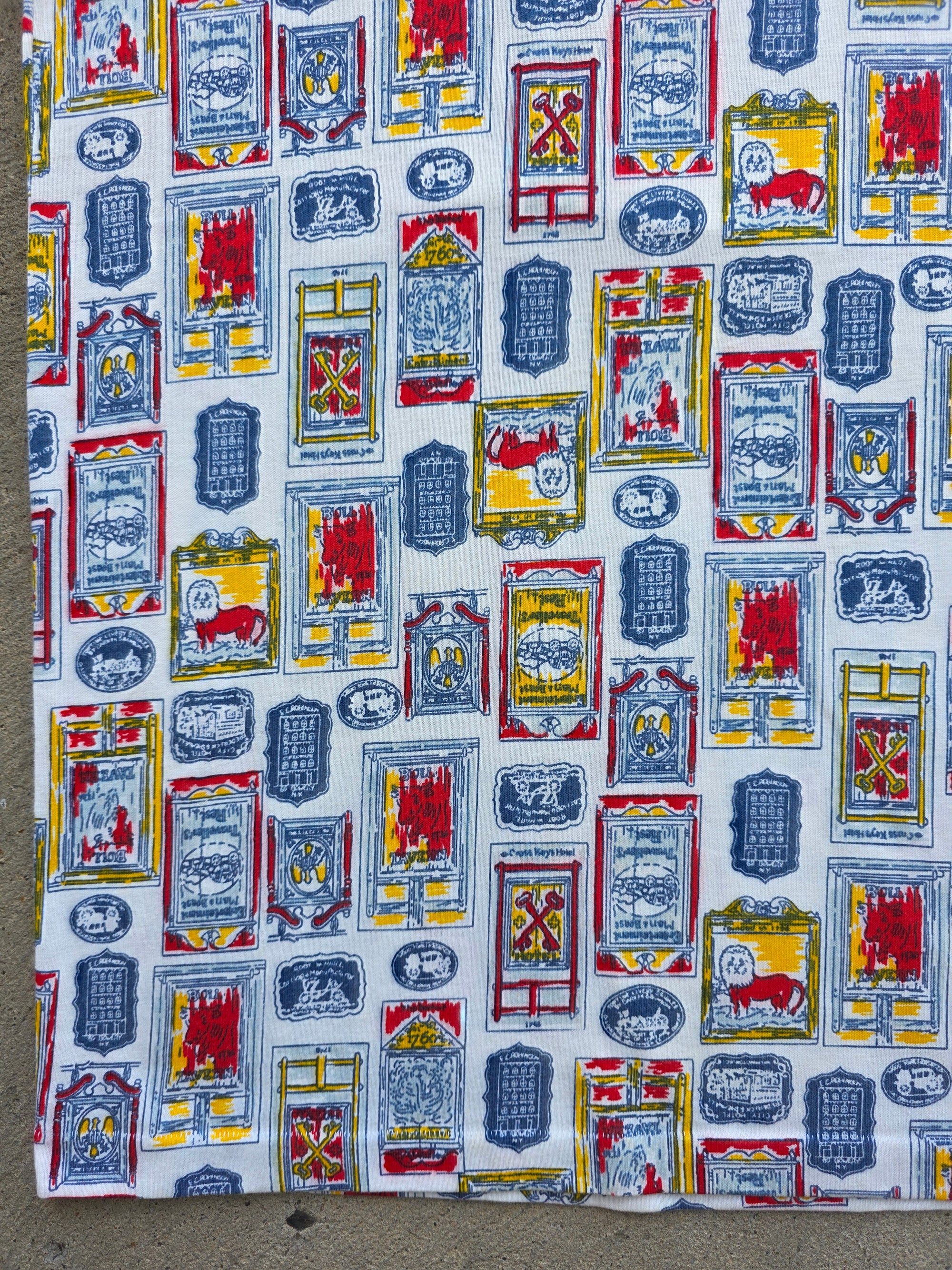1970s Munsingwear Novelty Print Shirt Large