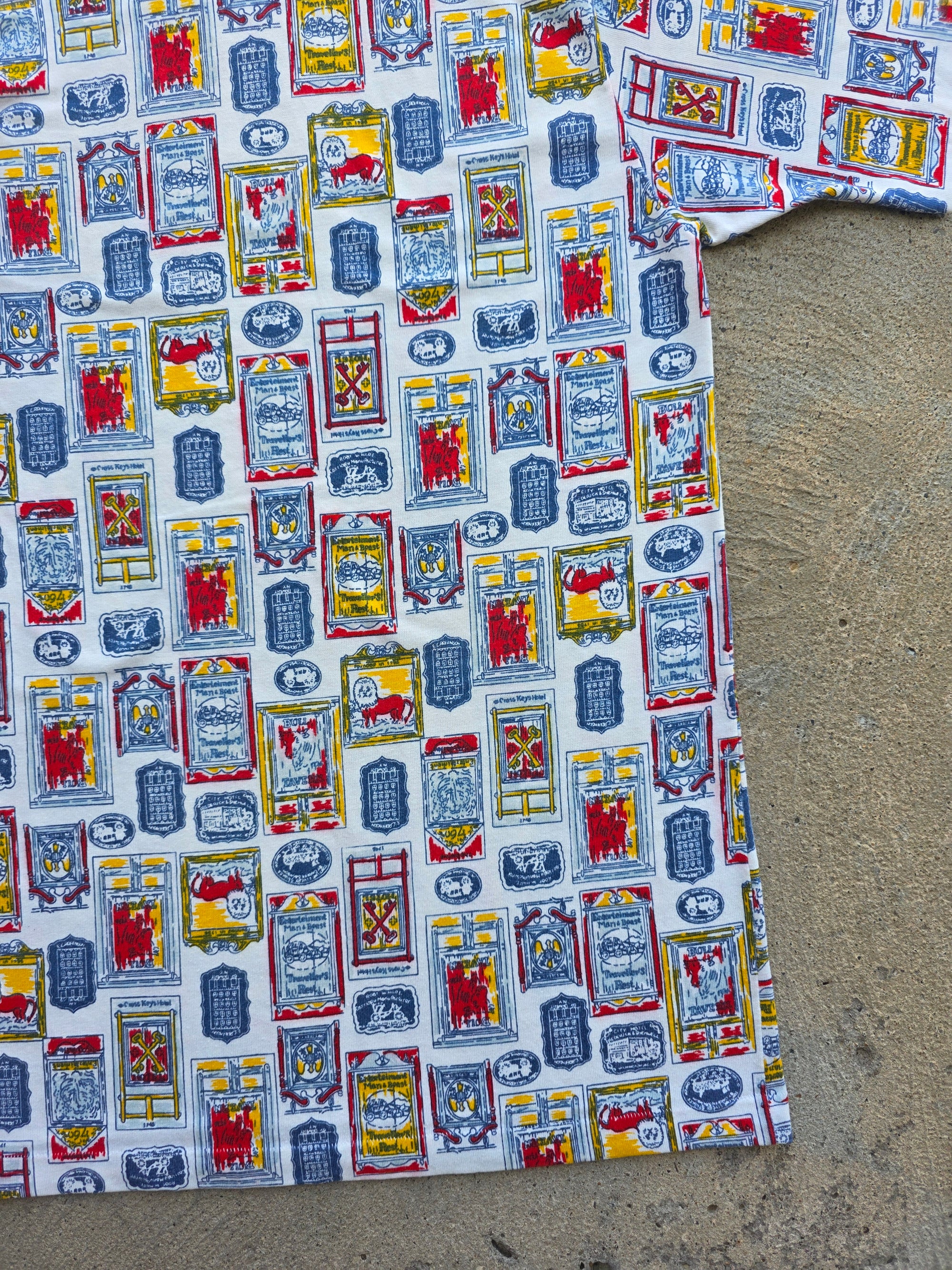 1970s Munsingwear Novelty Print Shirt Large