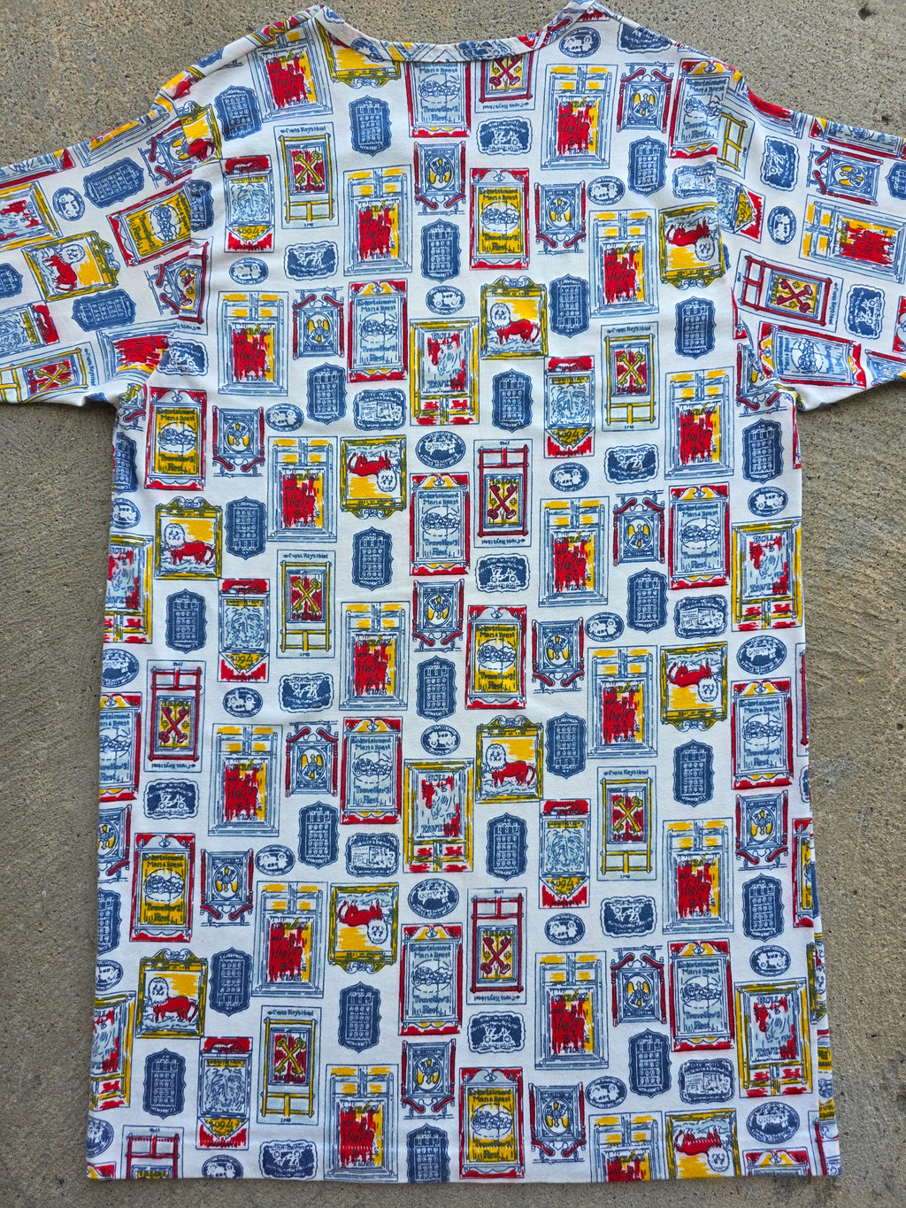 1970s Munsingwear Novelty Print Shirt Large