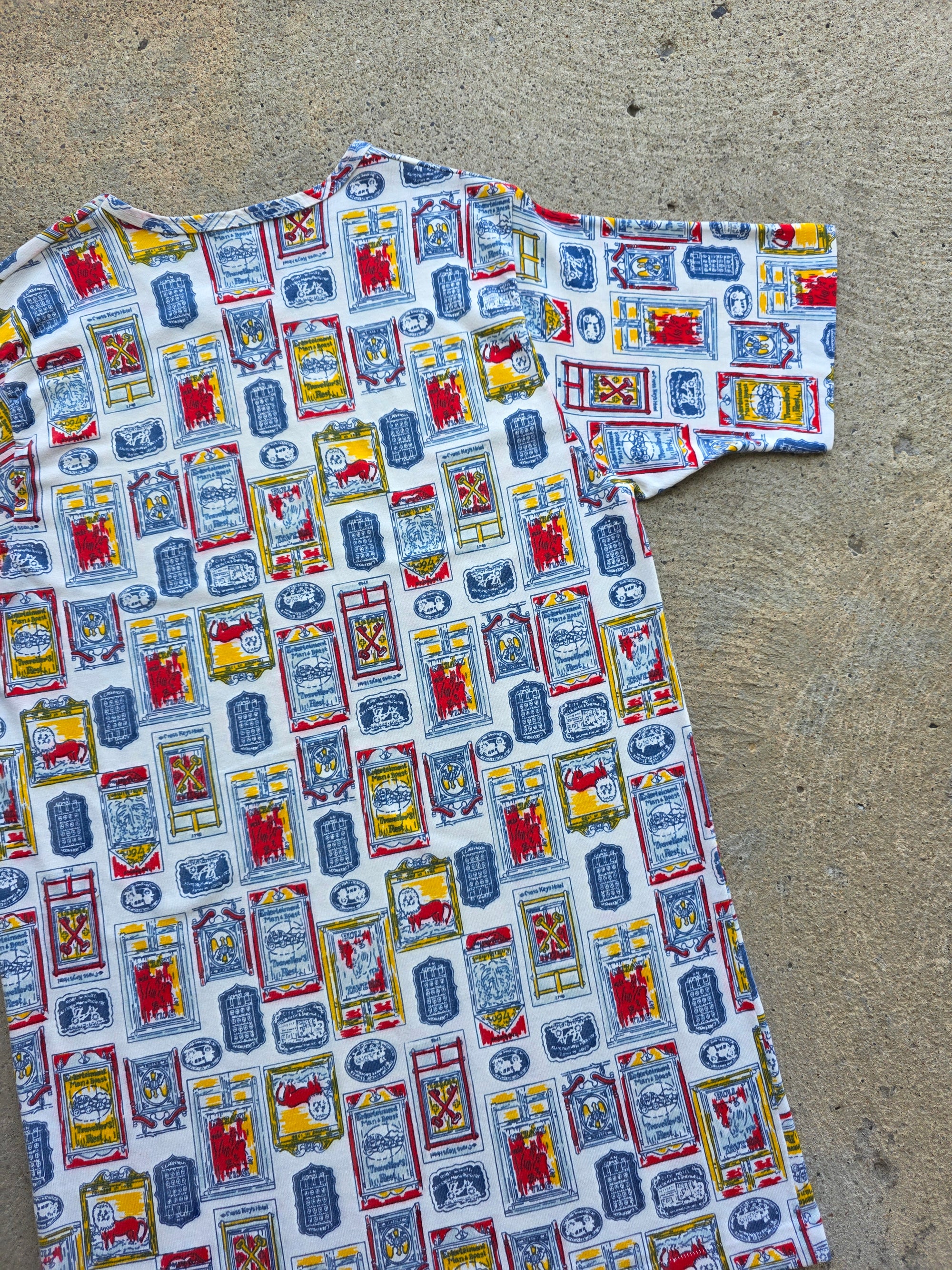 1970s Munsingwear Novelty Print Shirt Large
