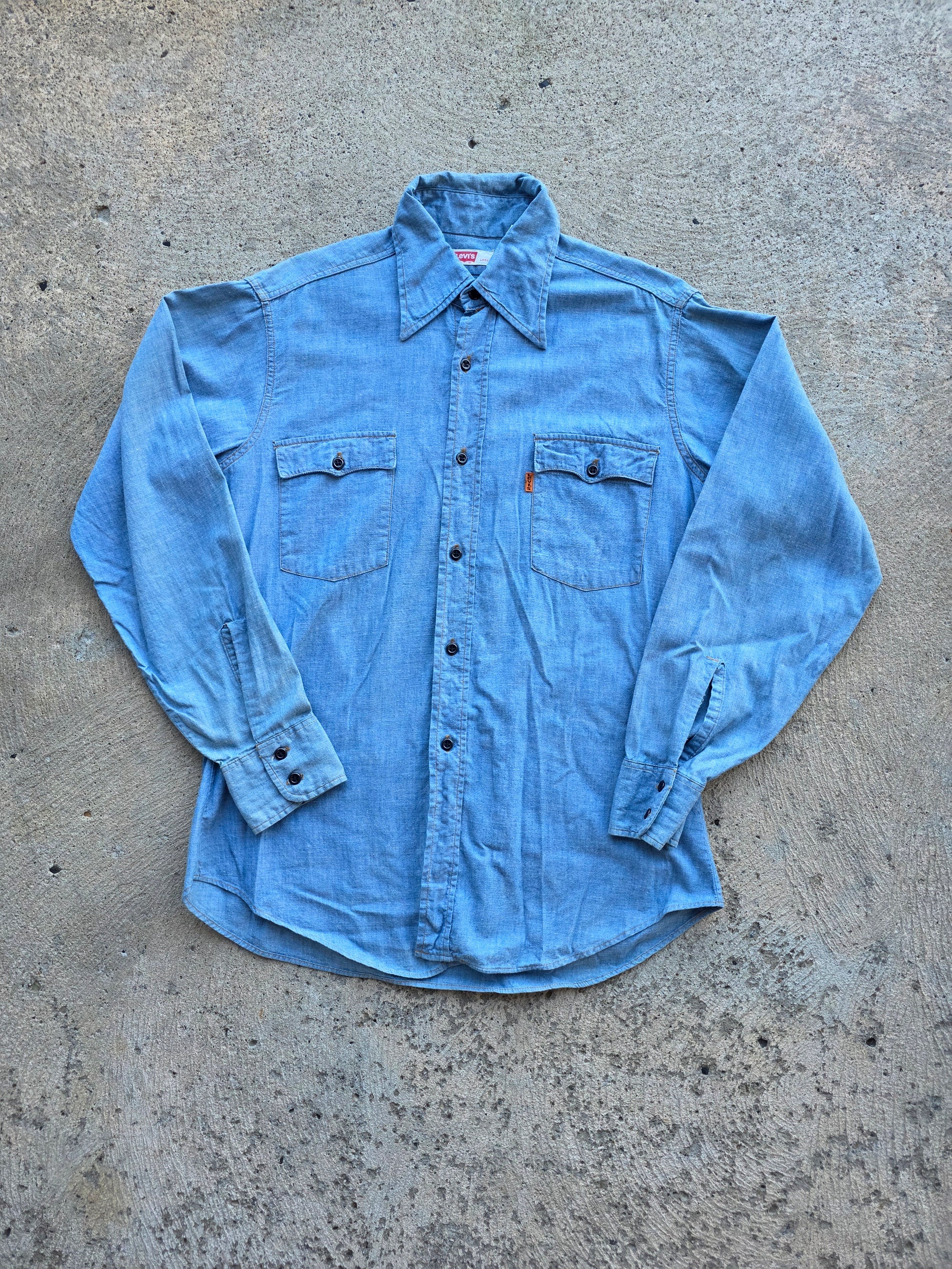 1970s Levis Chambray Shirt Large
