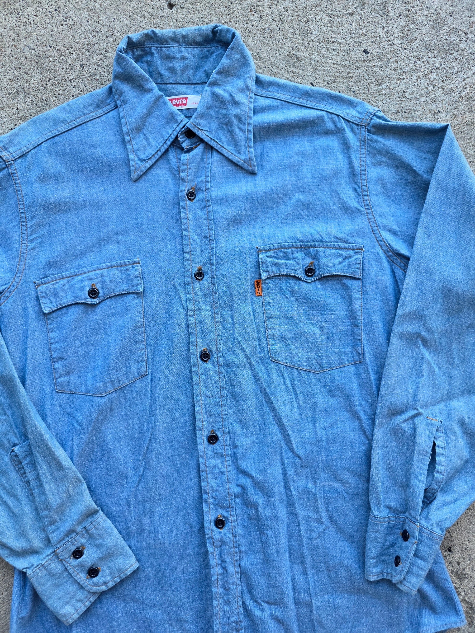 1970s Levis Chambray Shirt Large