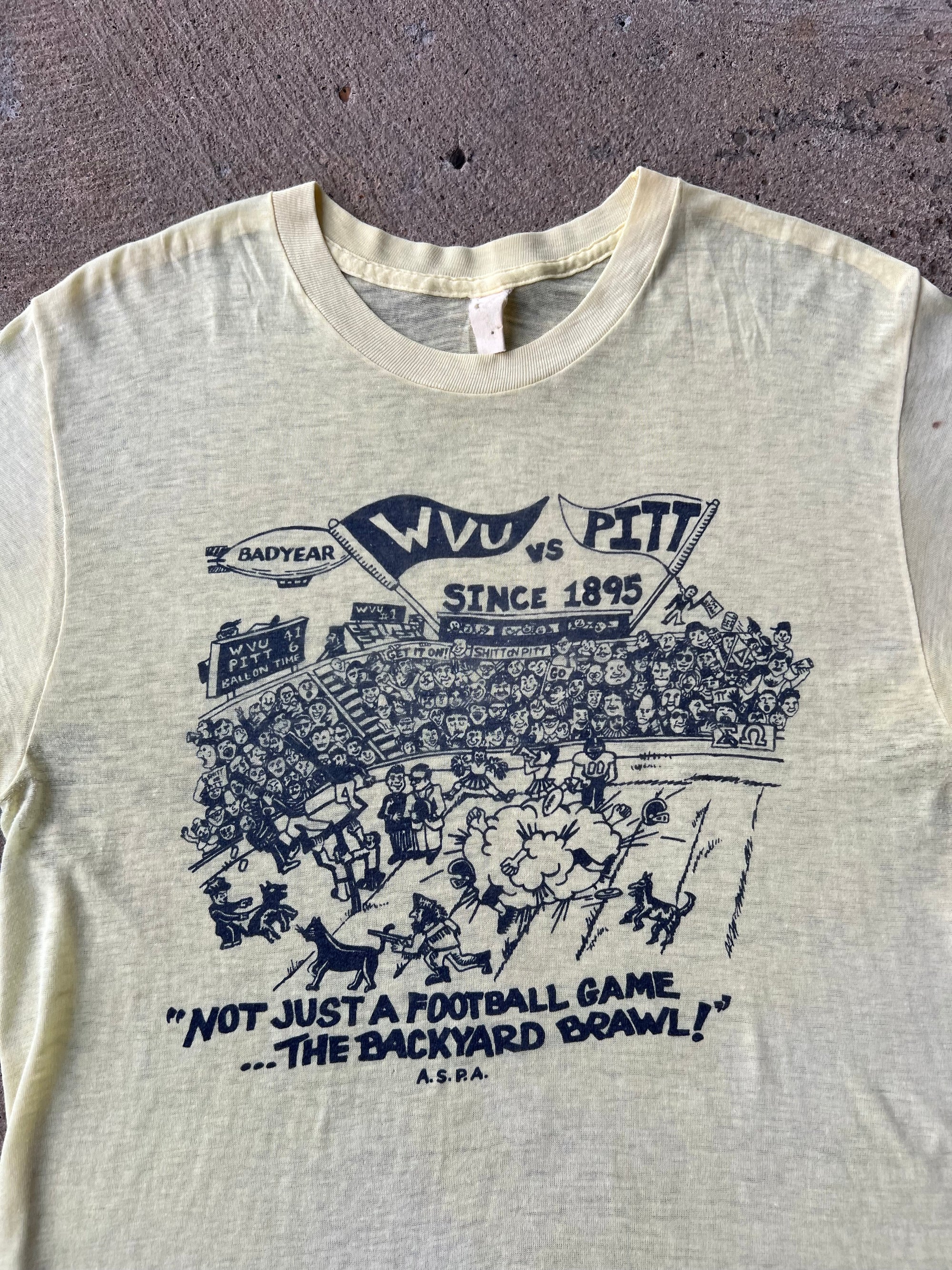 1970s Backyard Brawl Pitt WVU Shirt Medium