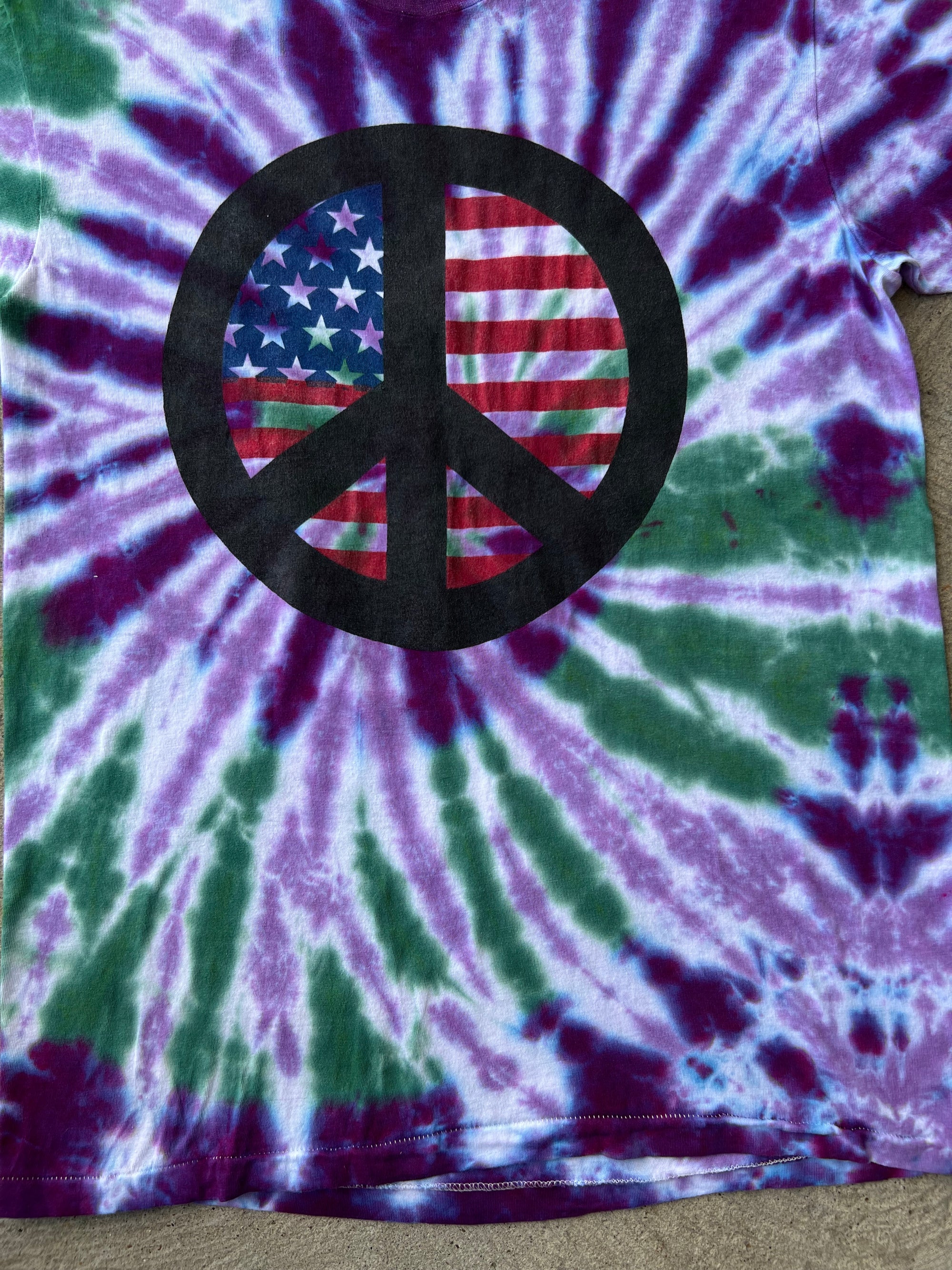 1970s Tie Dye Peace Symbol Hippie Shirt