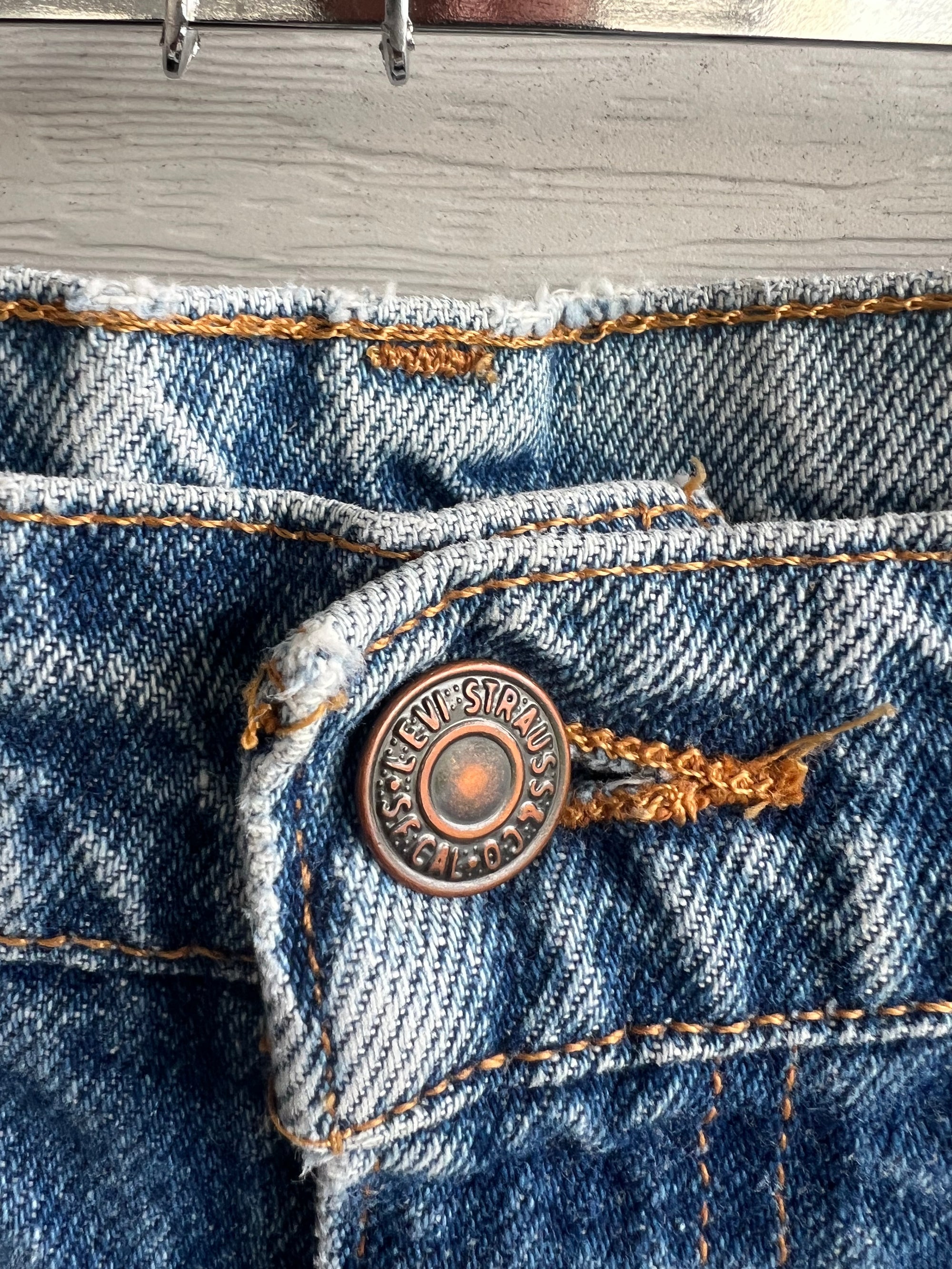 1980s Levis 505 34x32