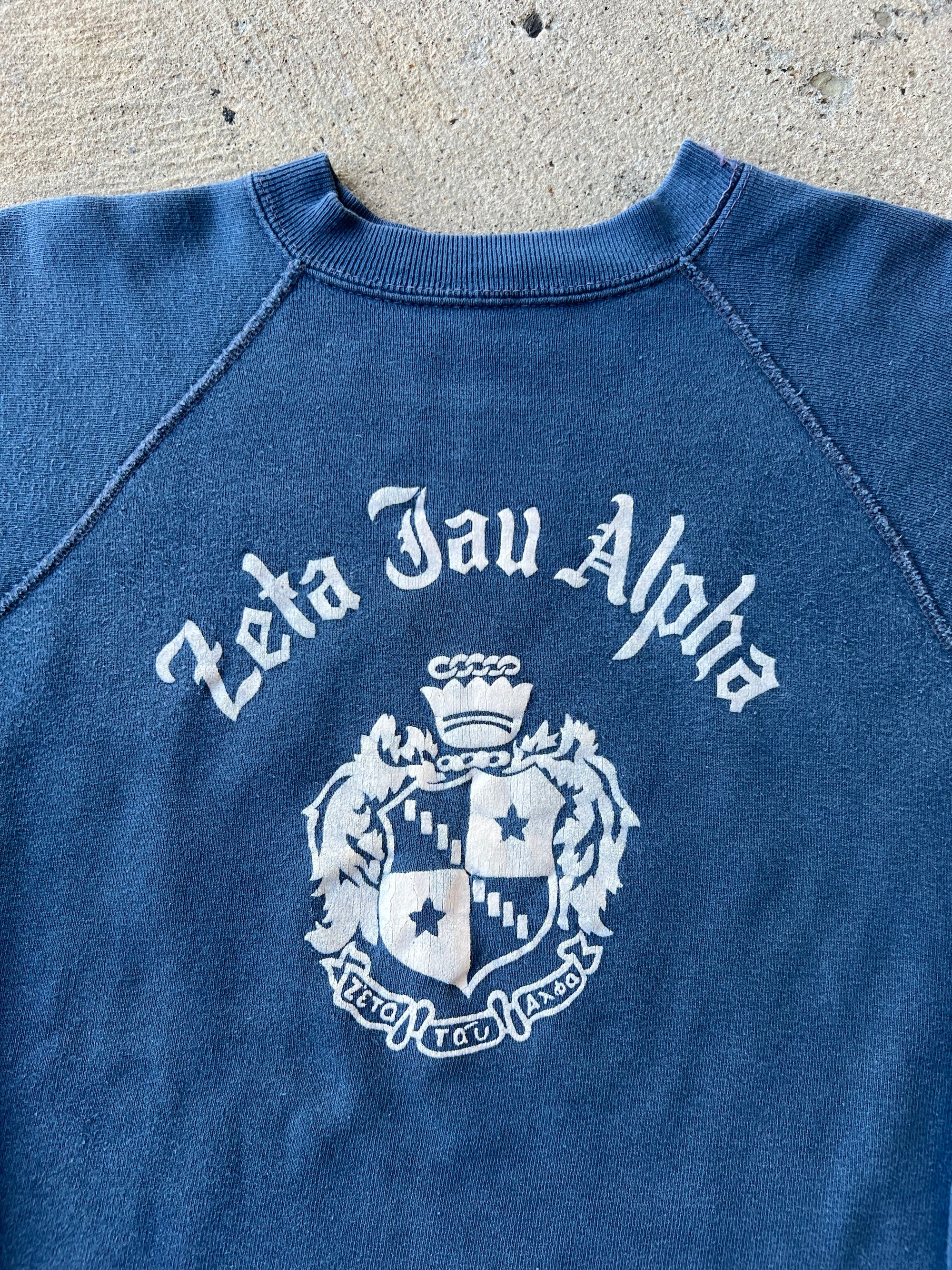 1950s Zeta Tau Alpha Flock Print Sweatshirt Large