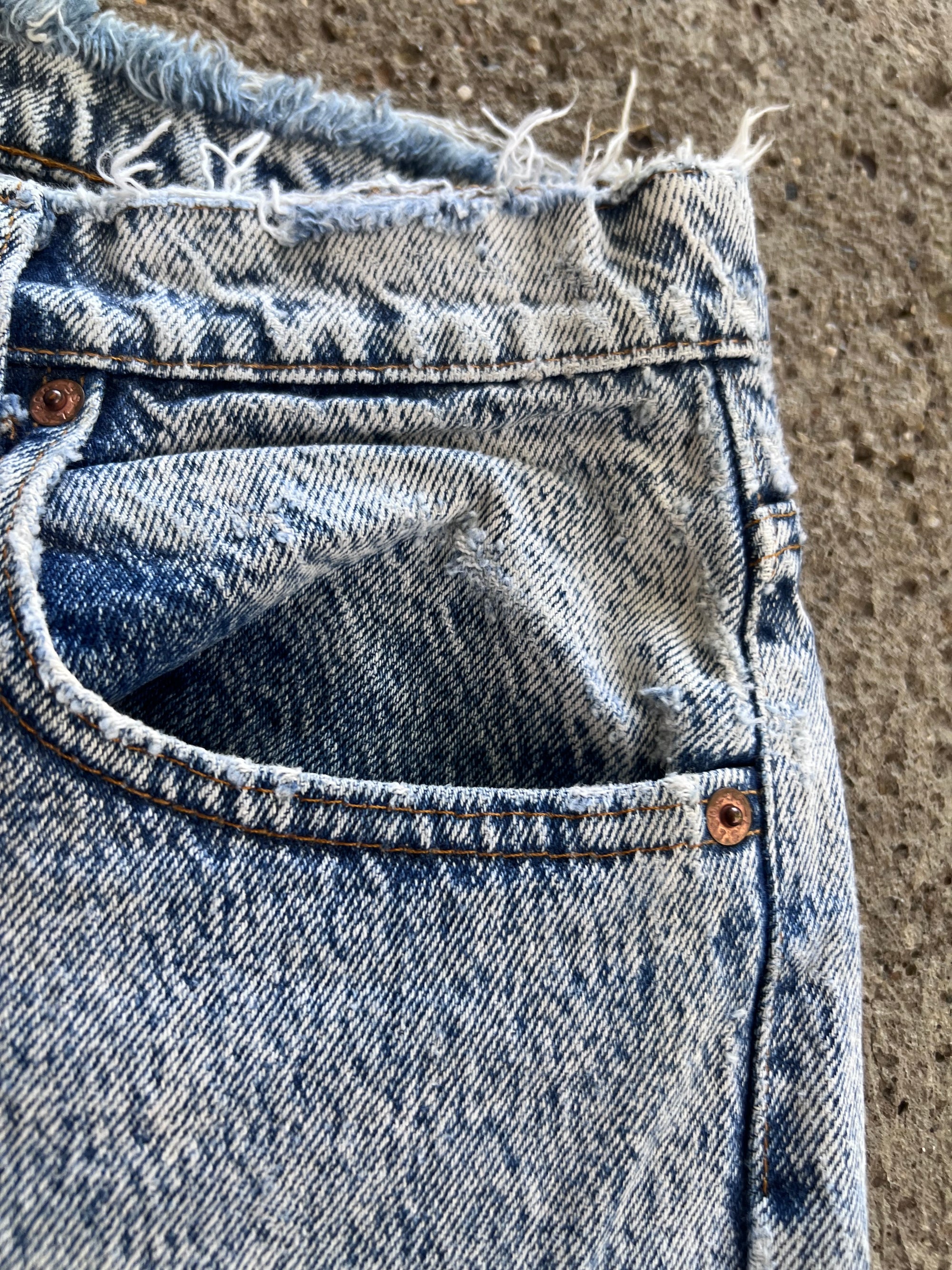 1980s Acid Wash Levis Pants 32x32