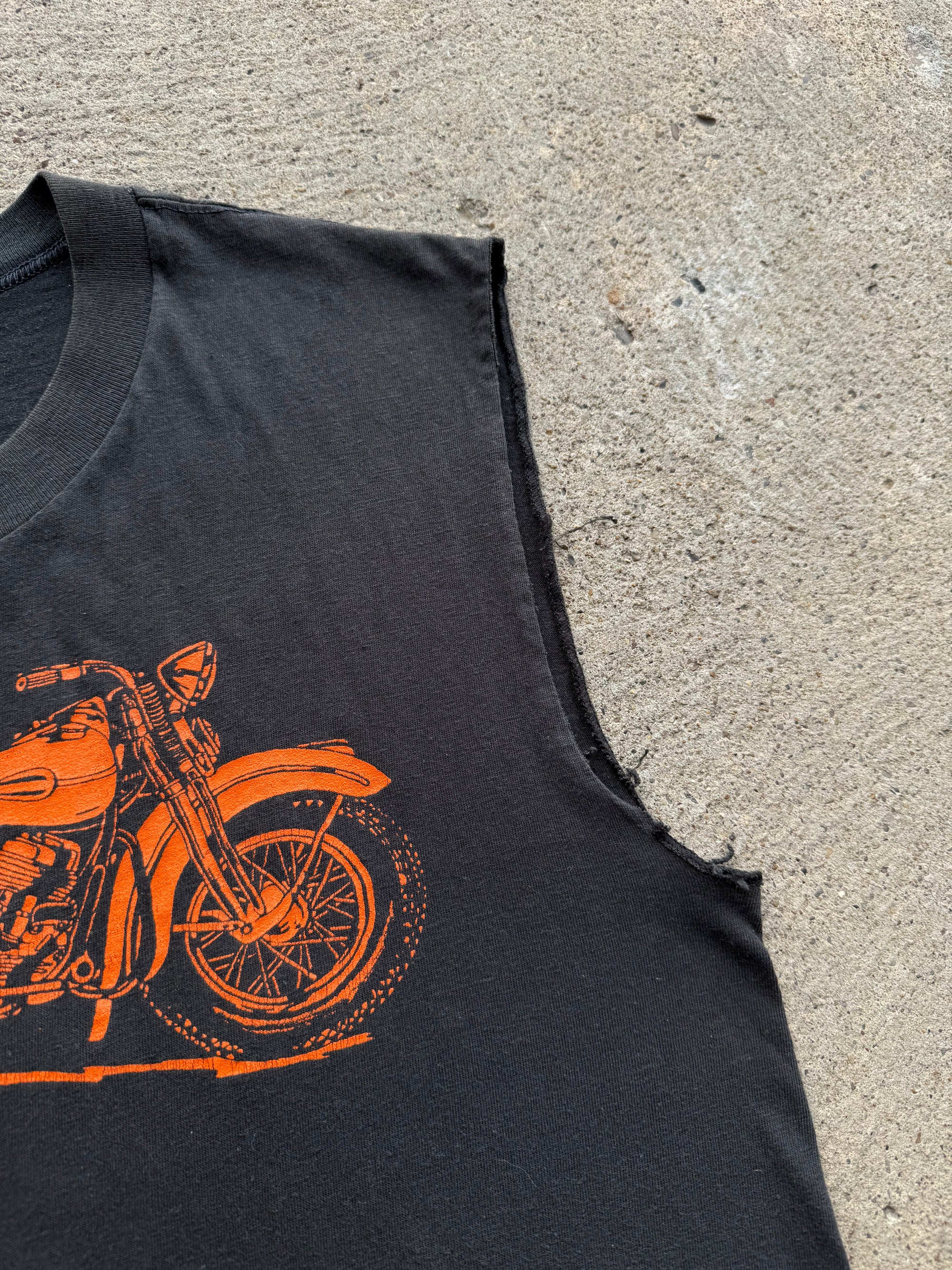 1980s Harley "The Shop" Jeanette Pa Sleeveless Shirt Large