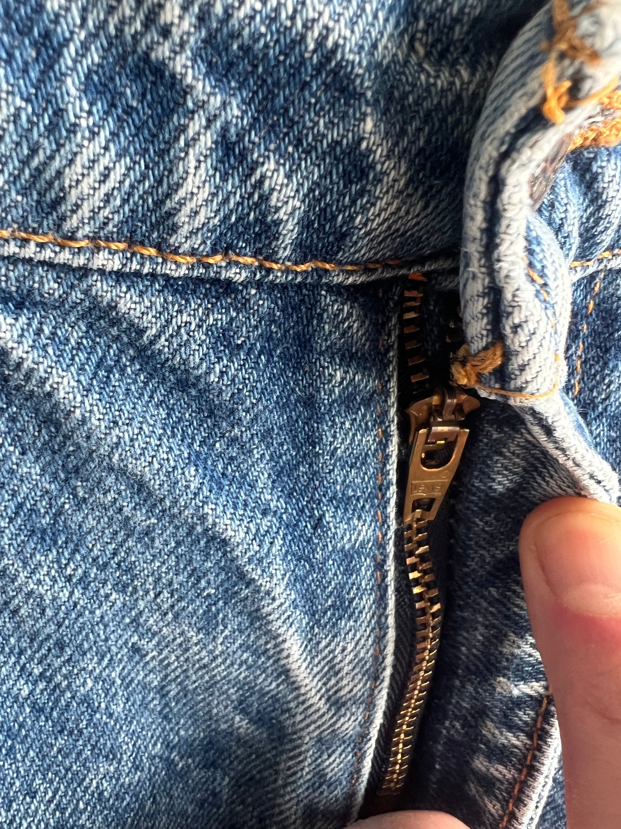 1980s Levis 505 34x32