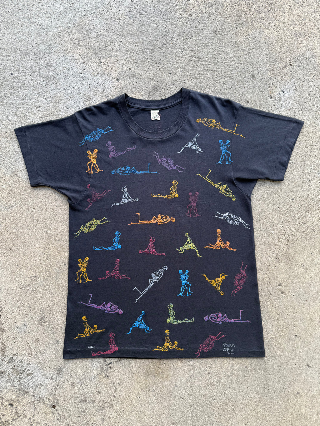 1991 Skeleton Sex Positions Fashion Victim Shirt Medium