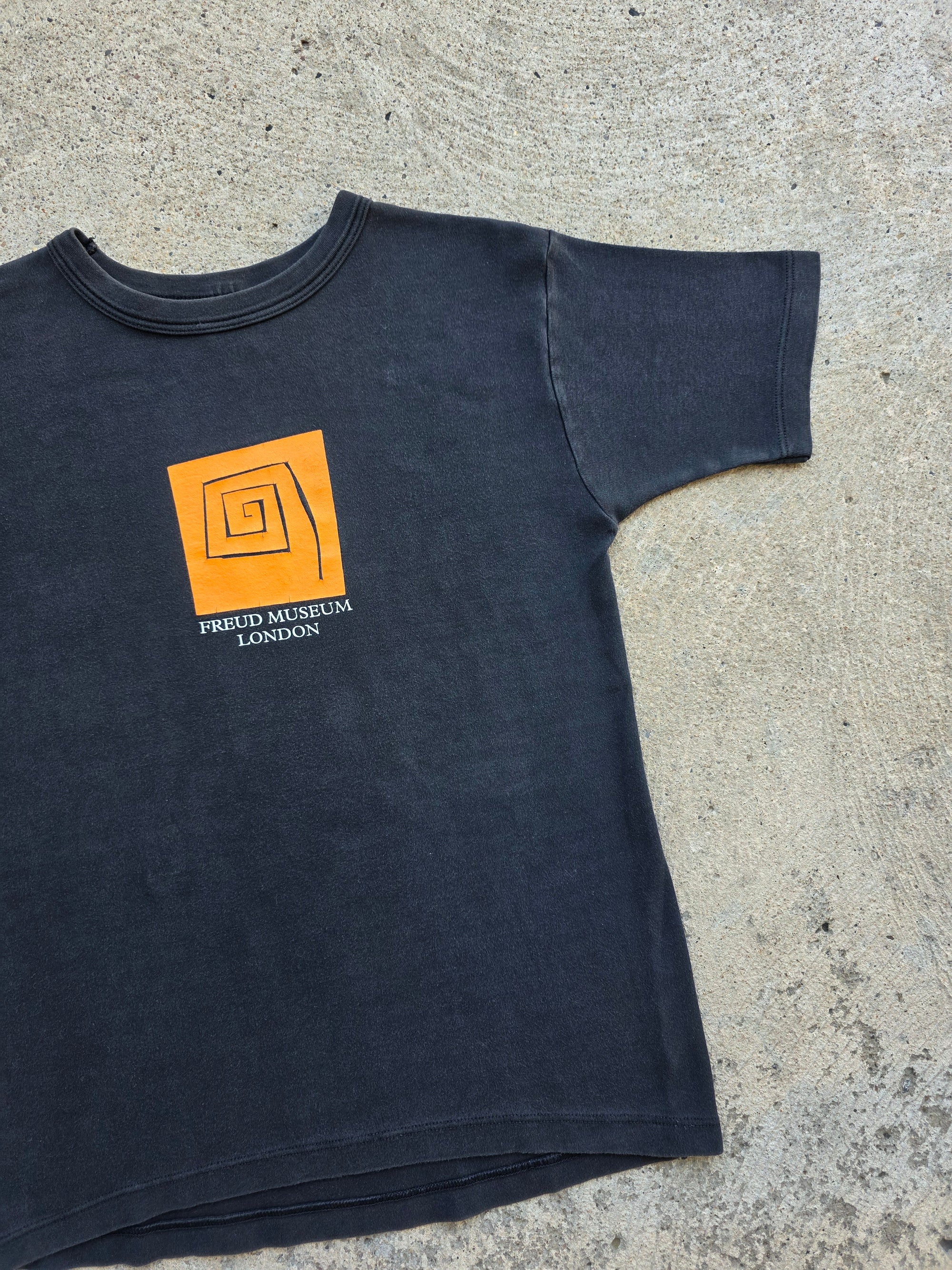 1980s 90s Freud Museum London Shirt Large