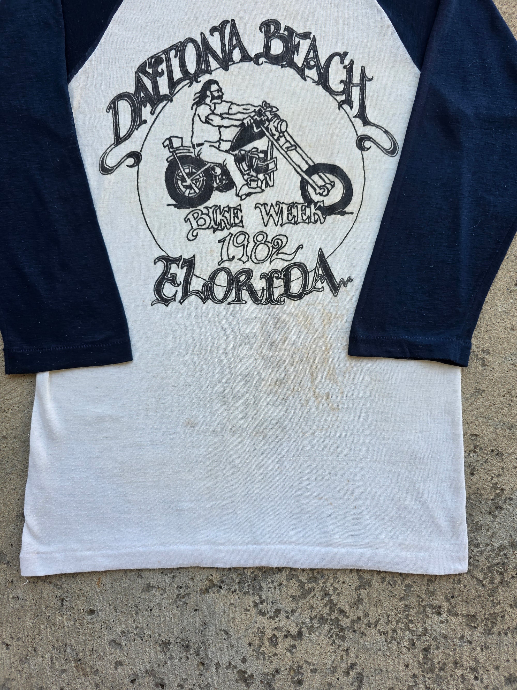1982 Daytona Beach Raglan Shirt Medium